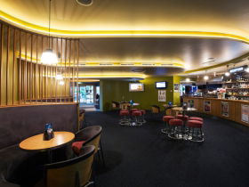 Carlyle Hotel - Accommodation 4U 0