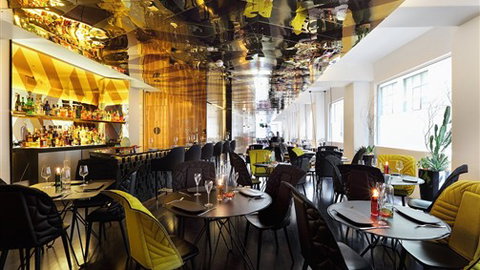 Adelphi Hotel - Accommodation 4U 1