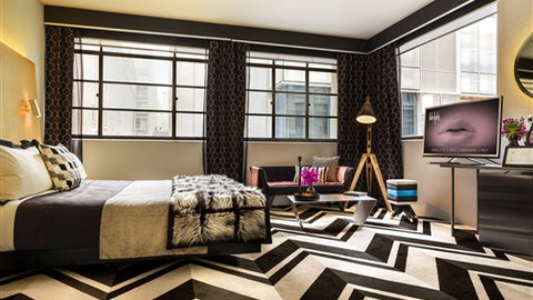 Adelphi Hotel - Accommodation 4U 2
