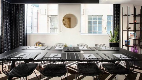 Adelphi Hotel - Accommodation 4U 3