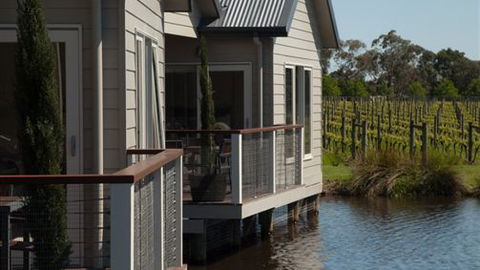 Lakeside Villas At Crittenden Estate - Accommodation 4U 1