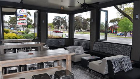 Brougham Arms Hotel - Accommodation 4U 3