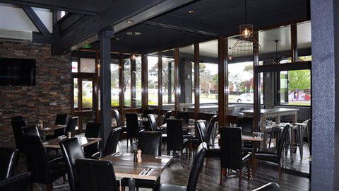 Brougham Arms Hotel - Accommodation 4U 2