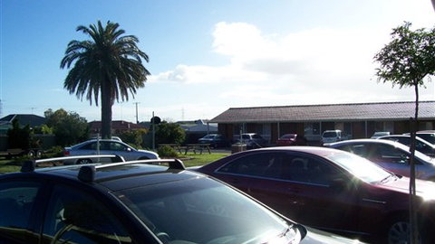 Geelong Golden Palms Motel - Accommodation 4U 2