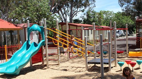 Barwon River Tourist Park - Accommodation 4U 2