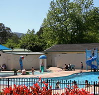 Porepunkah Pines Holiday Park - Accommodation 4U