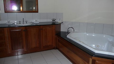 The Lodges - Accommodation 4U 7