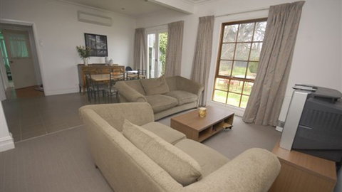Bowden Cottage - Accommodation 4U 0
