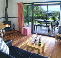 Ocean View Estate Accommodation - Accommodation 4U