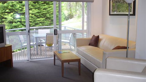 Kunala Chalet - Pinnacle Valley Resort - Accommodation 4U 0