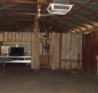 TreeTops Log Cabin - Accommodation 4U