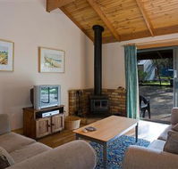 Surf Coast Cabins in Aireys Inlet - Accommodation 4U