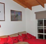 Two Mountains Lodge - Accommodation 4U