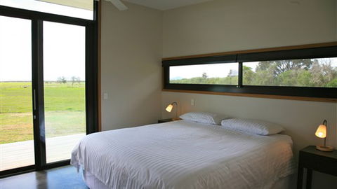 Just Inside The Gate - Accommodation 4U 0