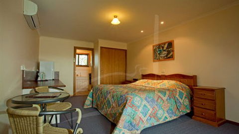 Little Desert Nature Lodge - Accommodation 4U 0