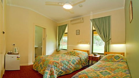 Little Desert Nature Lodge - Accommodation 4U 1