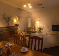 Benson House and Benson Lodge - Accommodation 4U