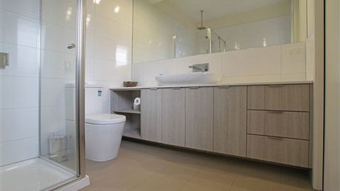Allara House - Accommodation 4U 7