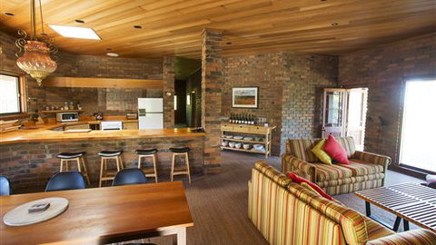 The Eagles Nest - Accommodation 4U 1