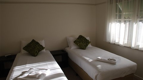 Ballarat Cottage On Park - Accommodation 4U 1
