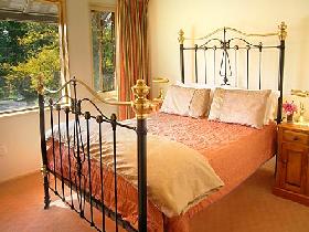 Adelaide Serviced Apartments - William Townhouse - Accommodation 4U 3