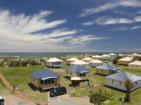 Adelaide Shores Resort - Accommodation 4U 1