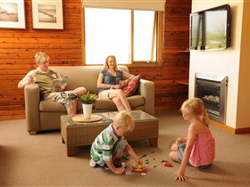 Adelaide Shores Resort - Accommodation 4U 2