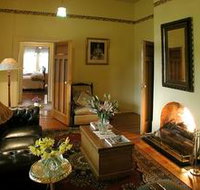 Buxton Manor - Garden and Loft Apartment - Accommodation 4U