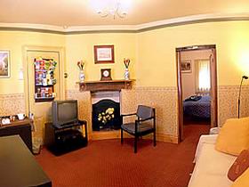 Chichester Gardens Cottage - Accommodation 4U 1