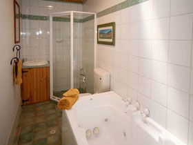 Karinga Park Coach House - Accommodation 4U 3