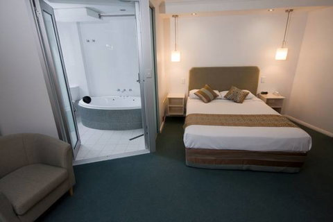 Atlantic Tower Motor Inn - Accommodation 4U 0