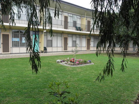 Capri Lodge Apartments - Accommodation 4U 0