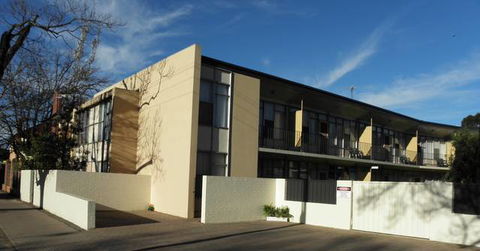 Capri Lodge Apartments - Accommodation 4U 3