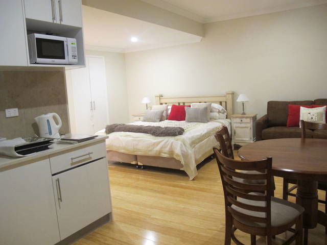 Chapel Hill QLD Accommodation 4U
