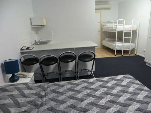 Charters Towers Heritage Lodge Motel - Accommodation 4U 6
