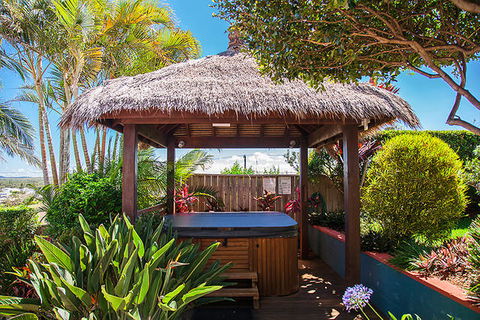 Club Yamba Luxury Hilltop Villas - Accommodation 4U 15