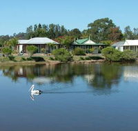 Coachhouse Marina Resort - Accommodation 4U