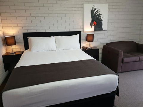 Crystal Fountain Motel - Accommodation 4U 3