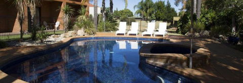 Crystal Fountain Motel - Accommodation 4U 7