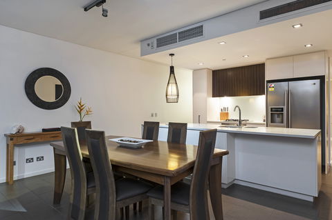 Darwin Waterfront Apartments - Accommodation 4U 4