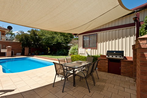 Econolodge Heritage Inn - Accommodation 4U 5