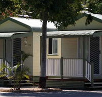 Emerald Cabin  Caravan Village - Accommodation 4U