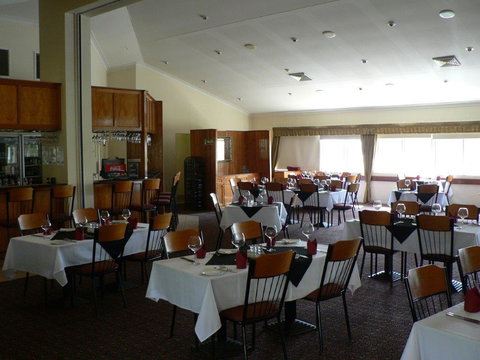 Emerald Explorers Inn - Accommodation 4U 6