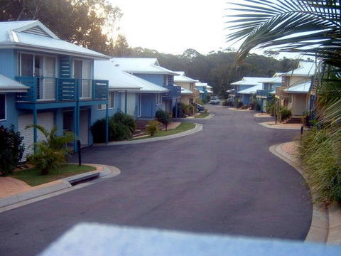 Flynns On Surf Beach Villas - Accommodation 4U 0