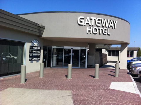 Gateway Hotel - Accommodation 4U 1