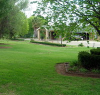 Golfview Motor Inn - Accommodation 4U