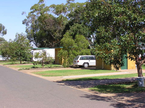 Griffith Tourist Caravan Park - Accommodation 4U 0