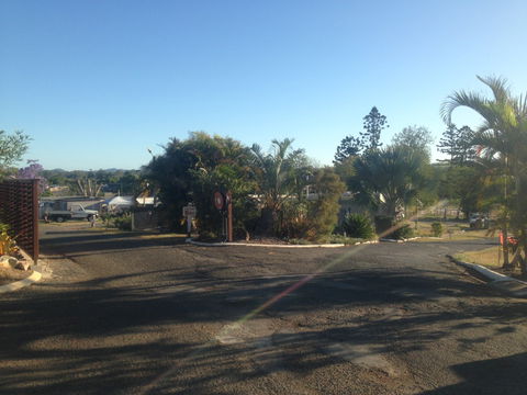 Gympie Caravan Park - Queens Park - Accommodation 4U 1