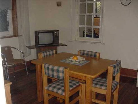 Clyde's Cottage - Accommodation 4U 5