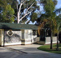 Highway 1 Caravan  Tourist Park - Accommodation 4U